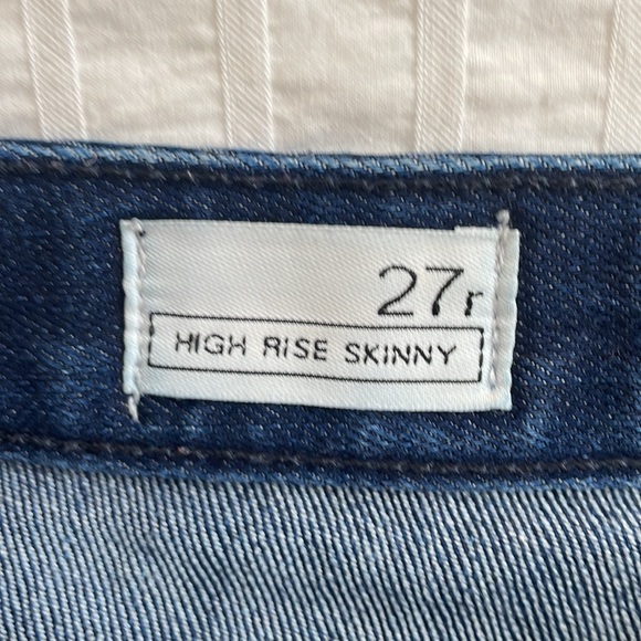 Gap High Rise Skinny Dark Wash Jean - Picture 3 of 7
